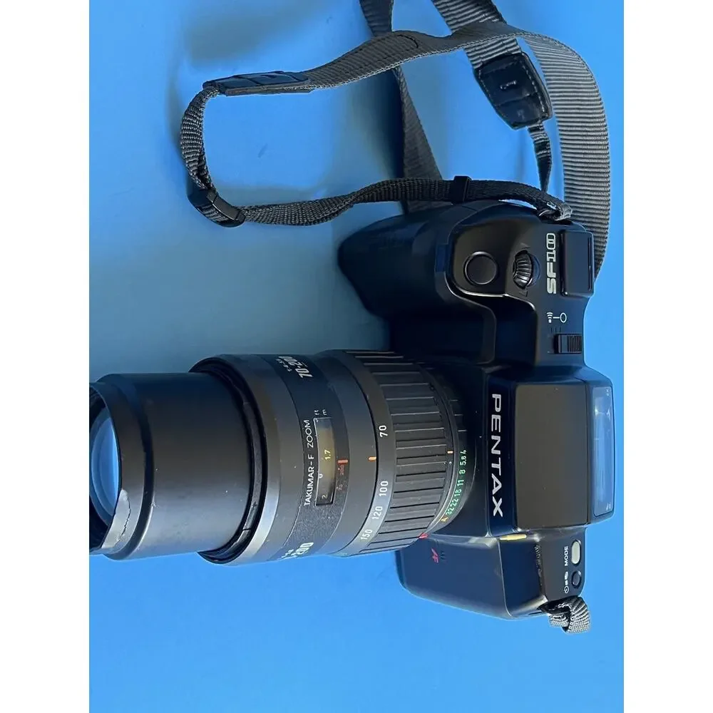 Pentax SF10 35mm SLR Film Camera with Takumar-F Zoom 1:4-5.6 70-200mm Untested